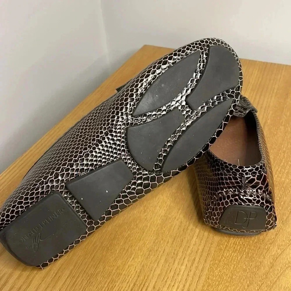 Donald J Pliner • Patent Loafer Faux Alligator • 6.5 - Picture 7 of 10